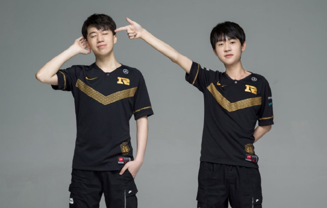 阿斯報：拜仁告知萊萬必須留隊 皇馬將在明年免簽萊萬.